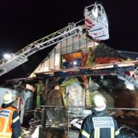 Zwei Drehleitereinsätze in Bickenbach