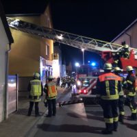 Rauch aus Gebäude